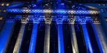 La diretta da Wall Street | Le borse Usa aprono positive, mentre rallenta il sell-off dei bond. Cinque titoli da monitorare