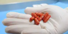 Dazi Usa sui farmaci entro due settimane: impatto su utili e margini delle big pharma Ue. I costi per costruire negli Stati Uniti