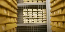 Oro segna un altro record: ecco perché corre più del bitcoin e continua a essere il bene rifugio preferito