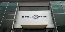 Stellantis, Antonio Filosa in pole come nuovo ceo: ecco chi è il possibile successore di Carlos Tavares