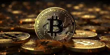 Bitcoin senza sosta: nuovo record a 111.000 dollari. Ecco perché la corsa può continuare
