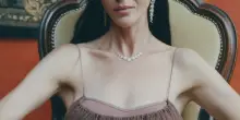 Mariacarla Boscono è il nuovo volto di Damiani assieme a I.N degli Stray kids
