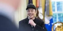 Elon Musk frena sull’America Party e punta sul vicepresidente JD Vance per le elezioni del 2028