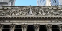 La diretta da Wall Street | Borse Usa aprono in rialzo grazie all’accordo Usa-Cina. Cinque titoli da monitorare