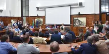 Ex Ilva, il rigassificatore divide Taranto: ultimi negoziati prima dell’Aia. Danieli sotto i riflettori: il parere degli analisti