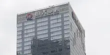 China Evergrande, il gigante immobiliare fallito dice addio alla borsa di Hong Kong dopo 16 anni