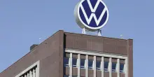 Volkswagen terzo trimestre in rosso: pesano dazi Usa e costi Porsche. Ora rischia con i chip Nexperia