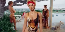 Skims svela la nuova co-lab con Roberto Cavalli