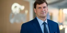 L’allarme di Jim Farley, ceo di Ford: la superiorità delle auto elettriche cinesi è umiliante, nostro futuro a rischio