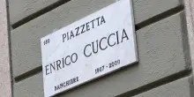 Mediobanca, Fitch taglia il rating dopo il passaggio sotto Mps. La rabbia di Piazzetta Cuccia