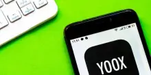 Yoox annuncia licenziamenti, 211 dipendenti in esubero