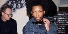 Cadavere trovato nella Tesla abbandonata del rapper americano D4vd