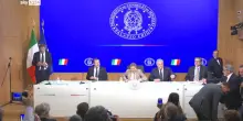 Manovra, affitti brevi e banche dividono maggioranza