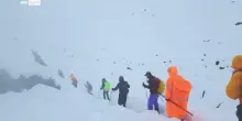 Bufera Everest, in via conclusione evacuazione 200 alpinisti