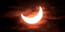 Eclissi solare parziale di settembre, le immagini dal mondo. FOTO