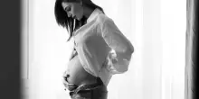 Anna Tatangelo è incinta del secondo figlio. I fan: 'Chi è il padre?'