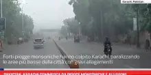 Pakistan, Karachi sommersa da piogge monsoniche e alluvioni