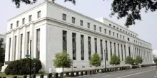 Usa, la Fed lascia i tassi fermi: 'Dazi aumentano rischi per economia'