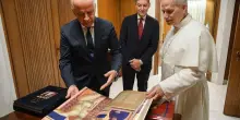 Papa riceve in Vaticano il ministro Piantedosi e il capo della Polizia