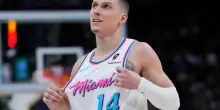Tyler Herro si opera al piede: la guardia di Miami salterà la prima parte di stagione