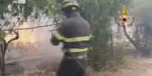 Sardegna, forte vento alimenta incendi nel Sud della regione