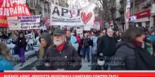 Buenos Aires, protesta personale sanitario contro tagli