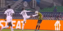 Kung Fu Champions: calcio in faccia e cartellino rosso. VIDEO