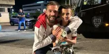 La reazione del bambino al gol di Pavoletti è il video più bello che vedrai oggi
