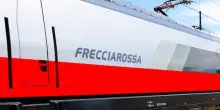 Trenitalia, i cani viaggiano gratis su Frecce e Intercity per due mesi