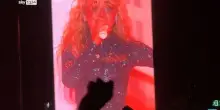 Primavera Sound 2025, Sabrina Carpenter canta 'Manchild'