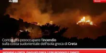 Incendio a Creta, evacuati circa 1500 residenti e turisti