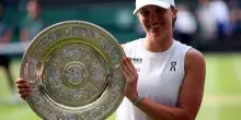 Wimbledon, Swiatek vince finale femminile 6-0 6-0 contro Anisimova