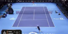 Sinner e lo smash chirurgico contro Djokovic