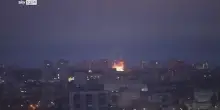 Ucraina, esplosioni a Kiev durante raid russo notturno