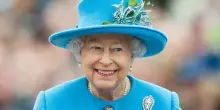 La Regina Elisabetta lavava i piatti: lo fece per Cameron e Thatcher