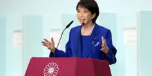 Giappone verso prima premier donna, Sanae Takaichi vince le primarie