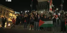 Milano, corteo pacifico in piazza Duomo