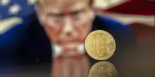 Bitcoin, valore criptovaluta ai massimi storici: oltre 121mila dollari