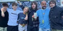 Oasis, la foto virale dei figli di Liam e Noel Gallagher a Manchester