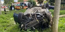 Auto fugge all'alt dei carabinieri, 27enne muore durante inseguimento