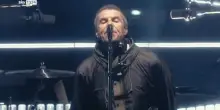 Oasis Live '25, Noel e Liam Gallagher cantano 'Acquiesce'. VIDEO