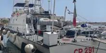 Migranti, affondato barcone con 87 persone a bordo: morta una donna