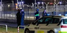 Danimarca, droni su aeroporto Copenhagen: scalo chiuso