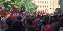 Dl Sicurezza, in migliaia a Roma alla manifestazione contro decreto legge