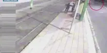 Rapina e accoltellamento a Milano: arrestati fratelli 16enni