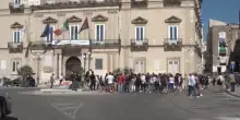 Ex Ilva, presidio ambientalista davanti a comune Taranto