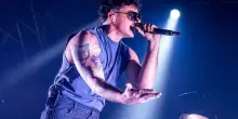 Olly è tornato con la nuova canzone Questa domenica: il testo