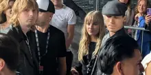 Damiano David suona a Roma con gli altri Maneskin sotto il palco