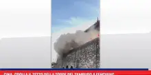 Cina, crolla il tetto della Torre del Tamburo a Fengyang