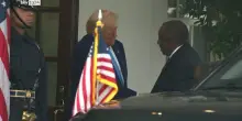 Trump accusa leader Sudafrica: da voi genocidio bianco